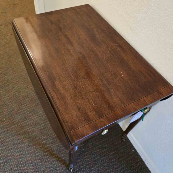 "Henredon INC" Pembroke  Drop Leaf Table - Image 2