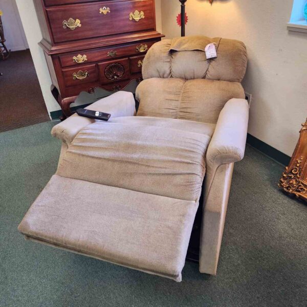 Lift/Recliner Chair - Image 4