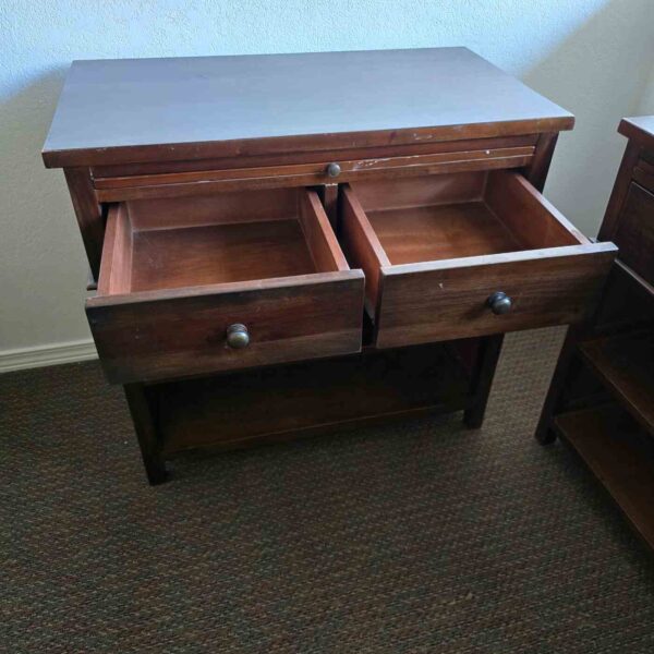 Mahogony Two Drawer End Table - Image 4