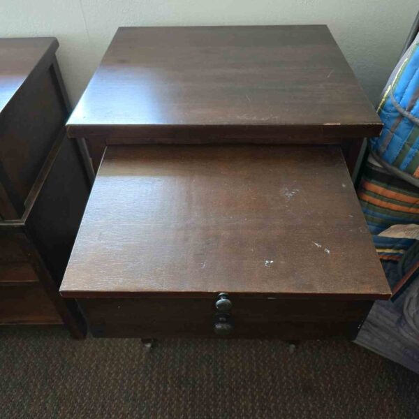 Mahogony Single Drawer End Table - Image 3