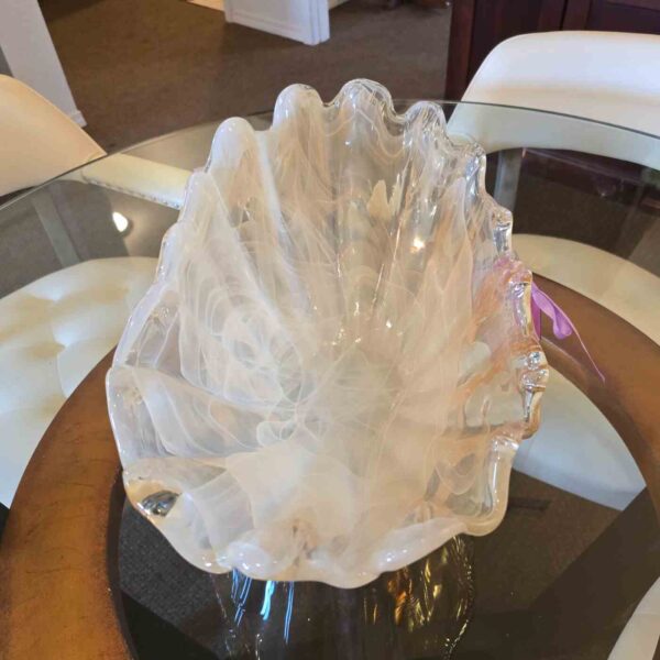 Murano-style Open Clam Shell Glass Bowl - Image 4