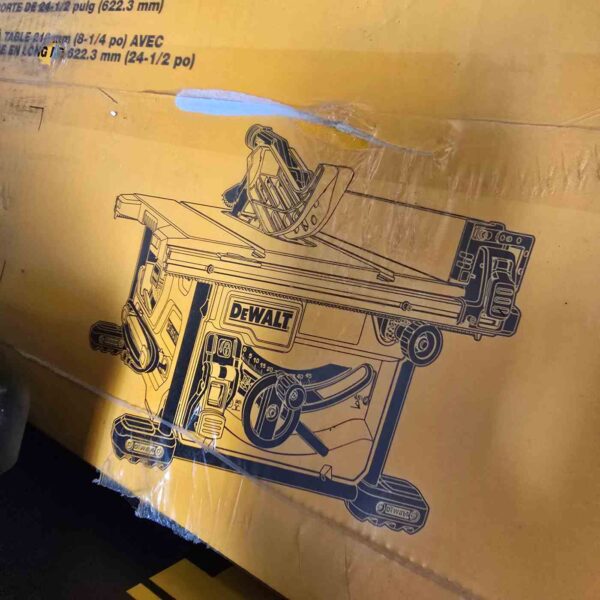 Dewalt 8-1/4 inch Table Saw w/2-1/2 inch Rip Capacity - Image 3