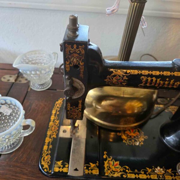 Vintage Sewing Machine and Cabinet - Image 5