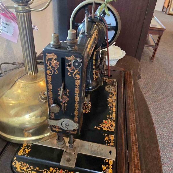 Vintage Sewing Machine and Cabinet - Image 6