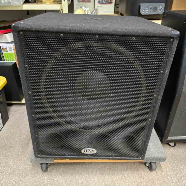 B52 MX-18S Cabinet w/18 inch 550W Subwoofer Speaker